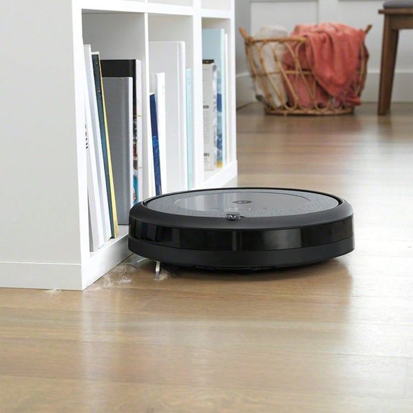 Робот пылесос iRobot Roomba i3 i315020-1109 фото